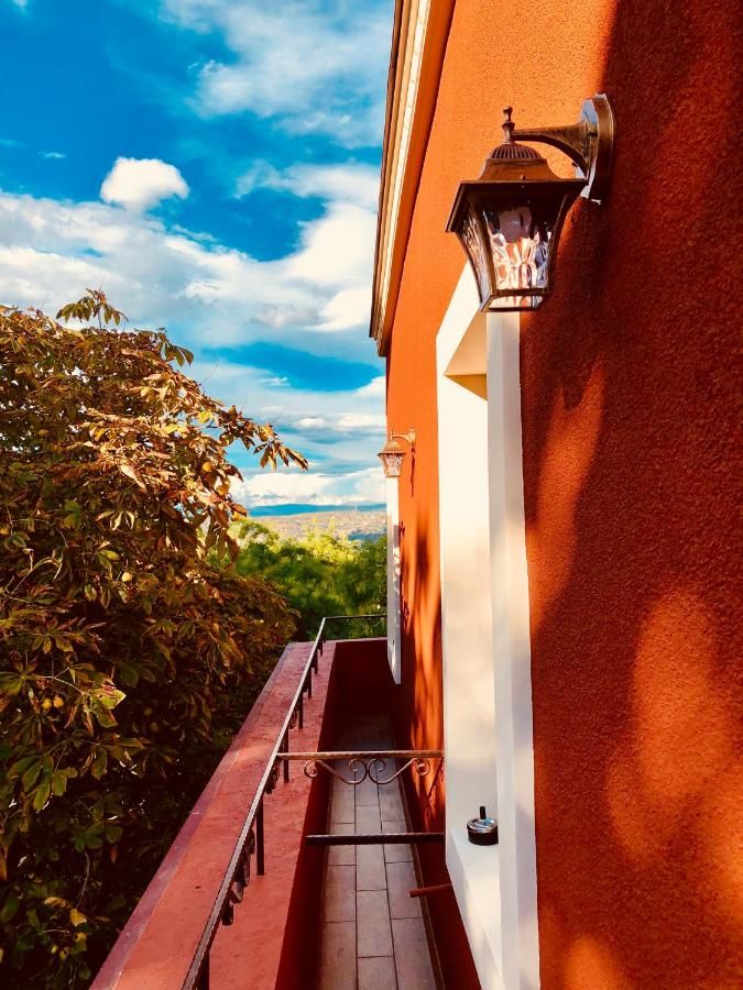 Отель Boutique Hotel British House Тбилиси-21