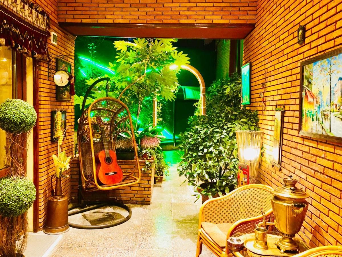 Отель Boutique Hotel British House Тбилиси-26