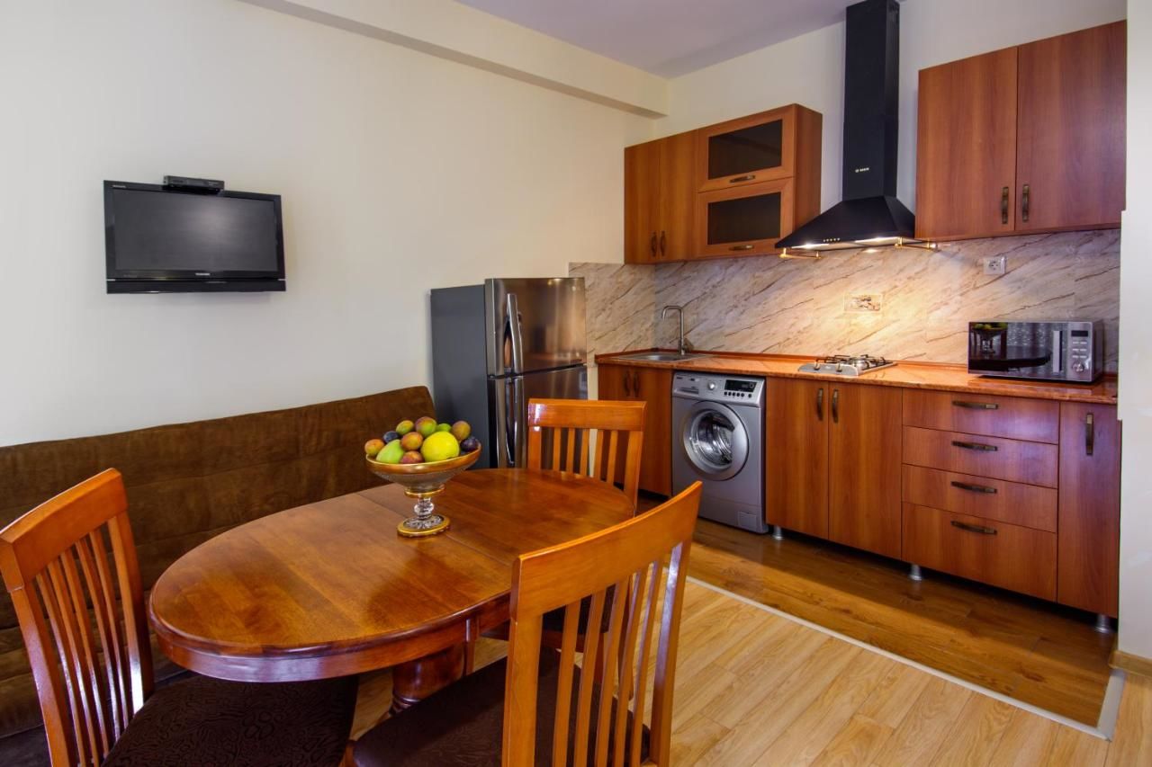 Отель Boutique Hotel British House Тбилиси-36