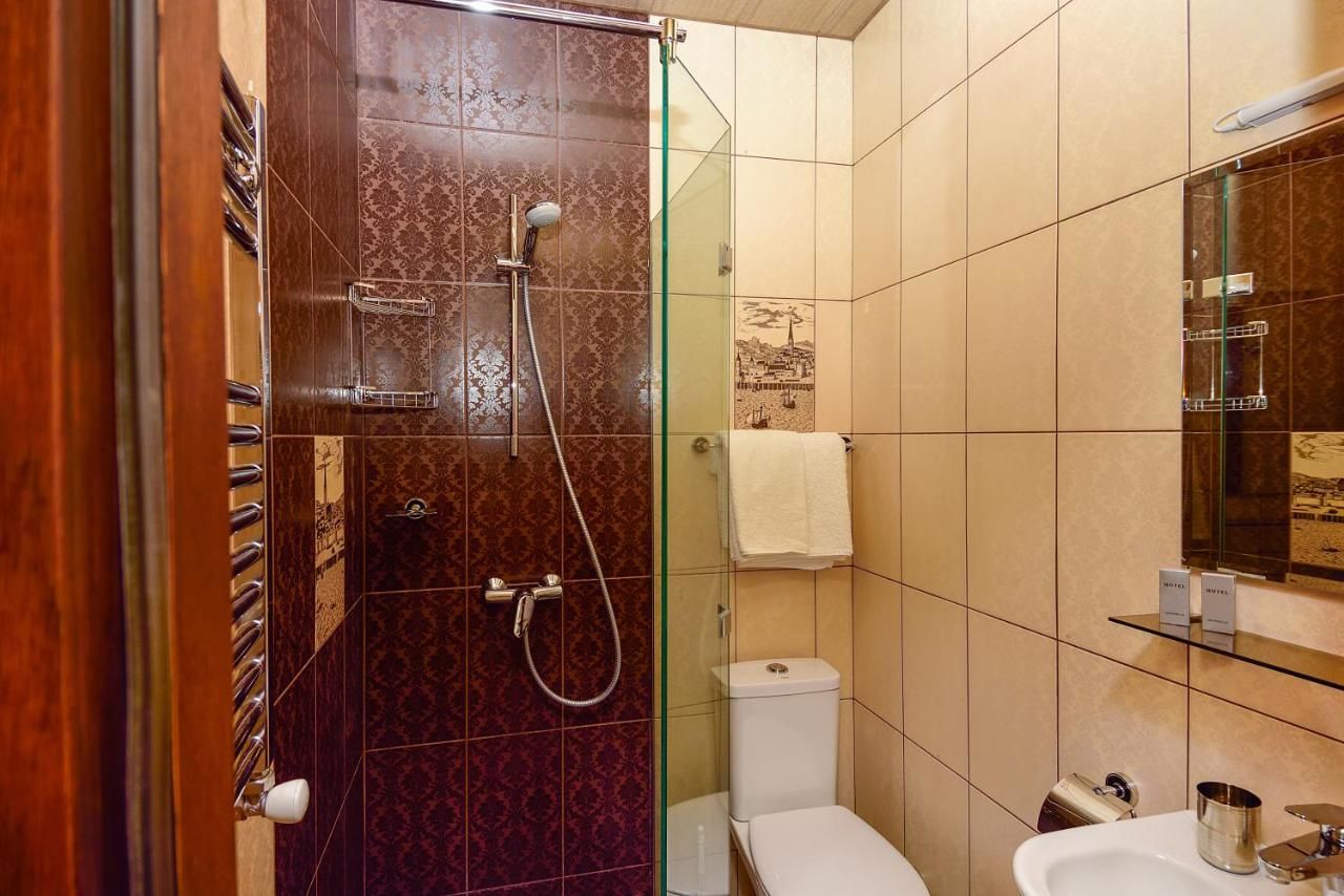 Отель Boutique Hotel British House Тбилиси-43