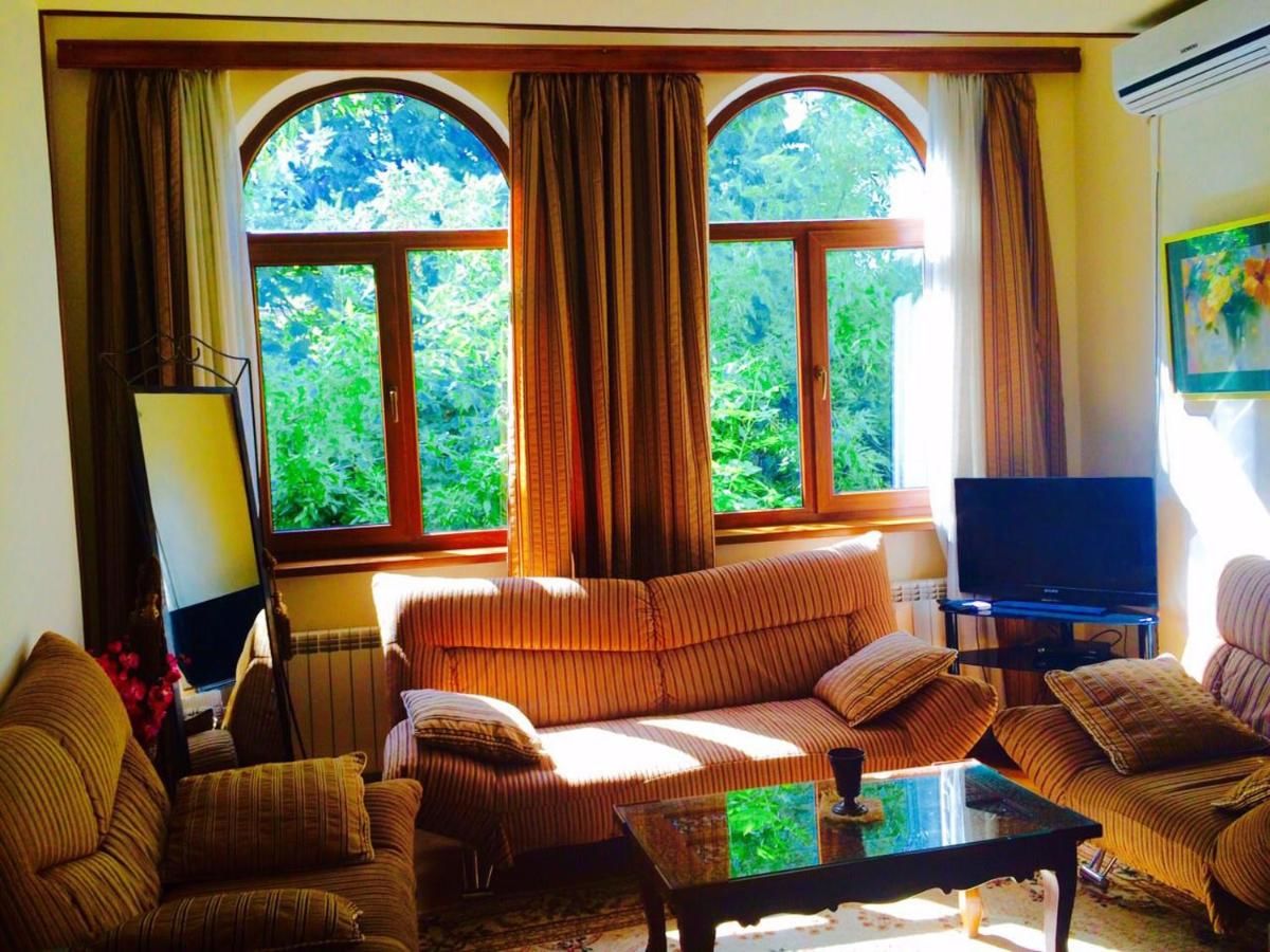 Отель Boutique Hotel British House Тбилиси-44