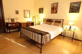 Отель Boutique Hotel British House Тбилиси Стандартный двухместный номер с 1 кроватью-4