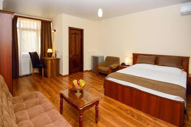 Отель Boutique Hotel British House Тбилиси-16