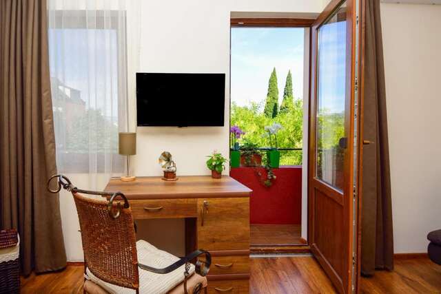 Отель Boutique Hotel British House Тбилиси-22