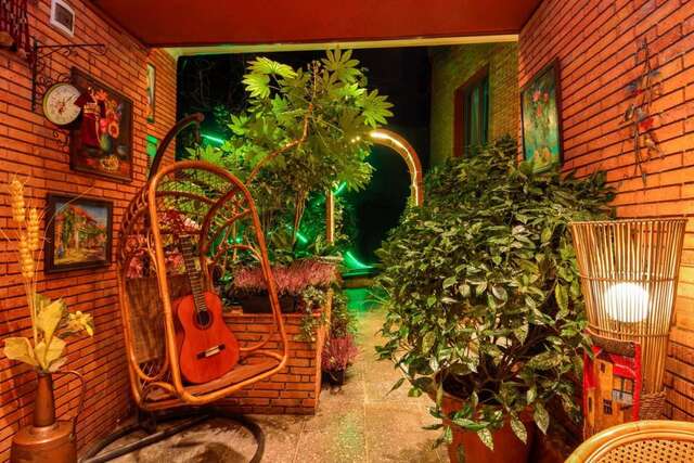 Отель Boutique Hotel British House Тбилиси-46
